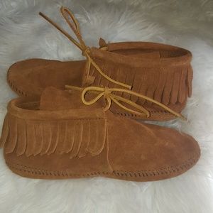 Leather Minnetonka Moccasins